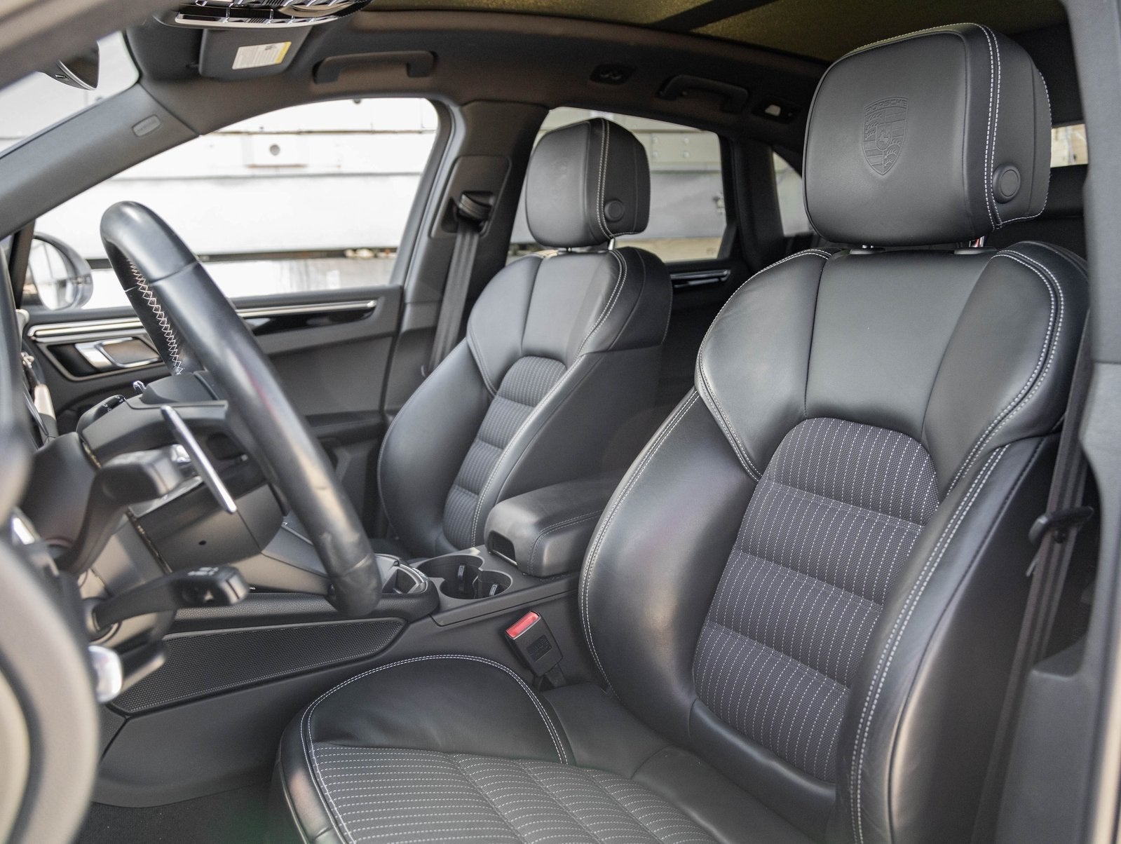 2024 Porsche Macan Macan T (MY24)