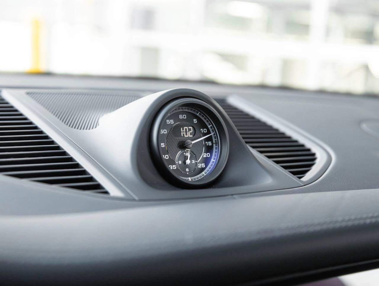 2024 Porsche Macan Macan T (MY24)