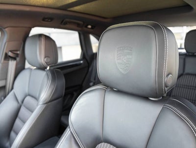 2024 Porsche Macan Macan T (MY24)