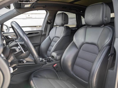 2024 Porsche Macan Macan T (MY24)