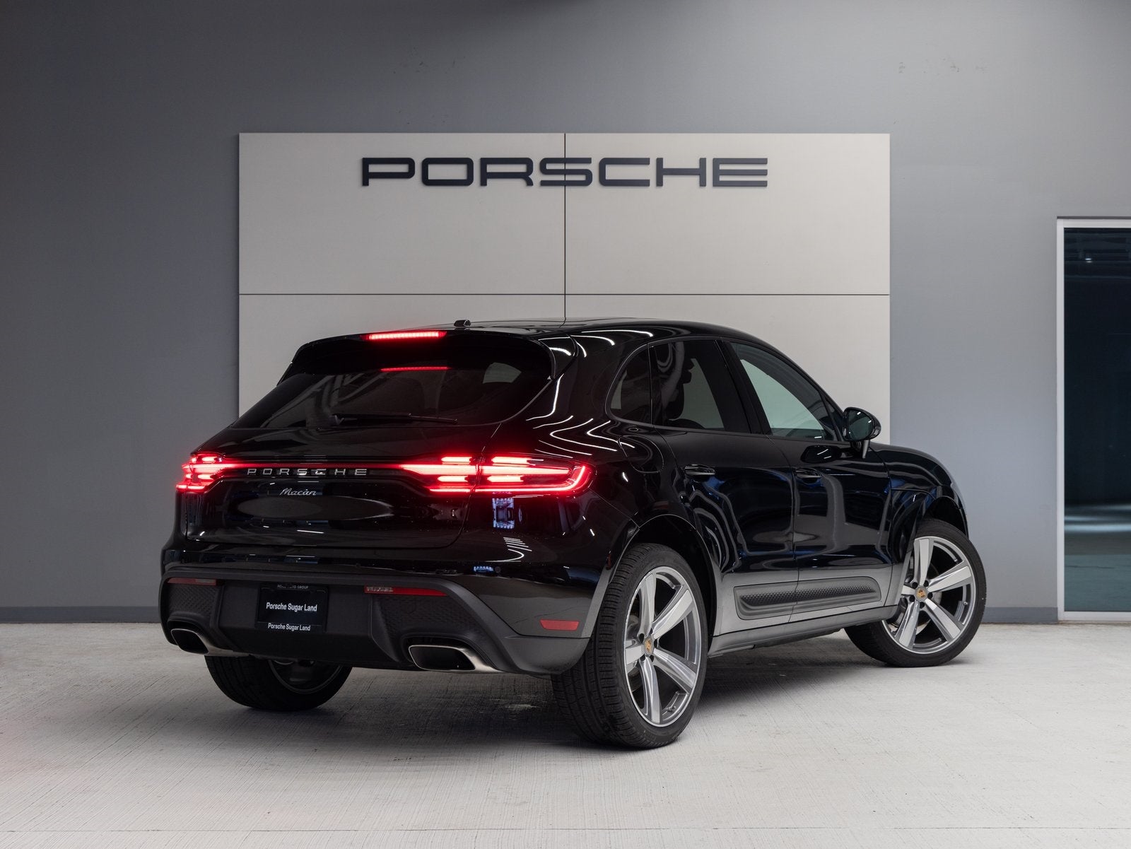 2025 Porsche Macan Macan