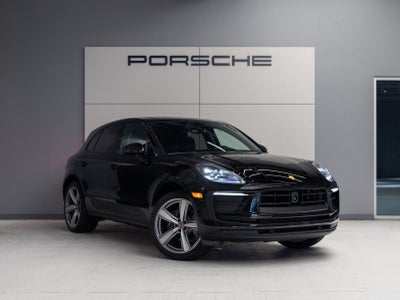 2025 Porsche Macan Macan