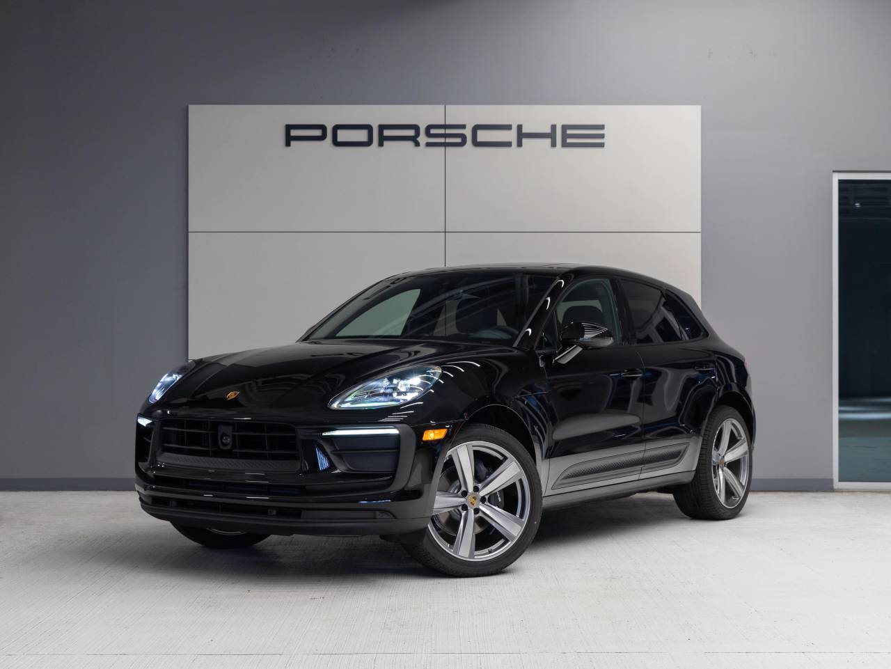 2025 Porsche Macan Macan