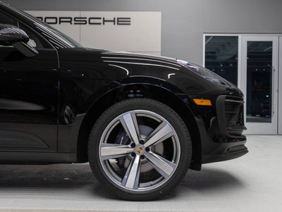 2025 Porsche Macan Macan