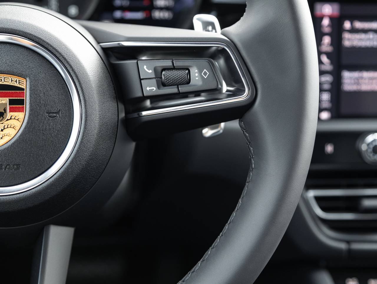 2025 Porsche Macan Macan