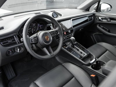2025 Porsche Macan Macan