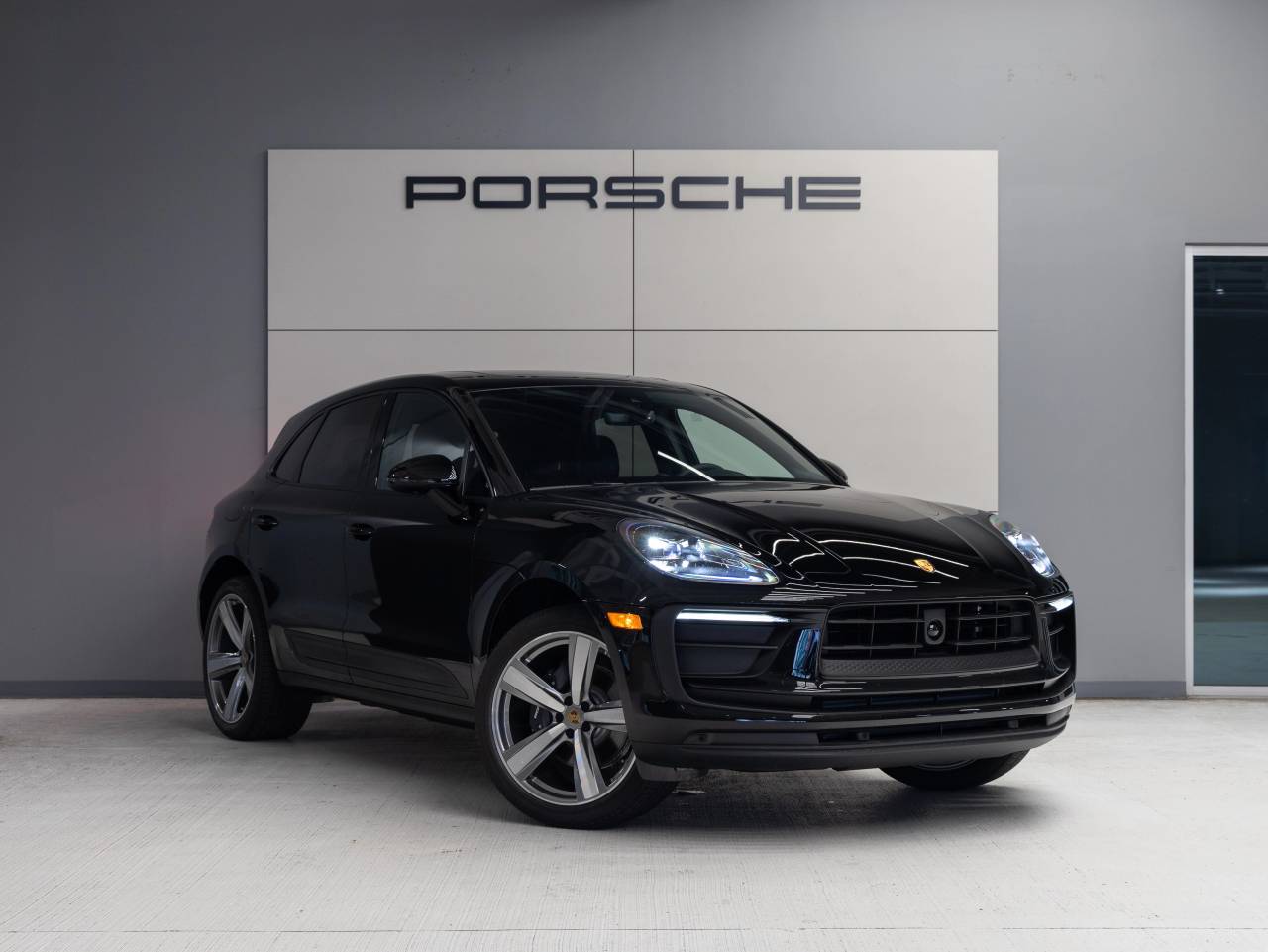 2025 Porsche Macan Macan