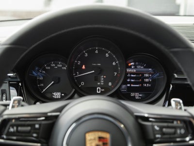 2026 Porsche Macan Macan