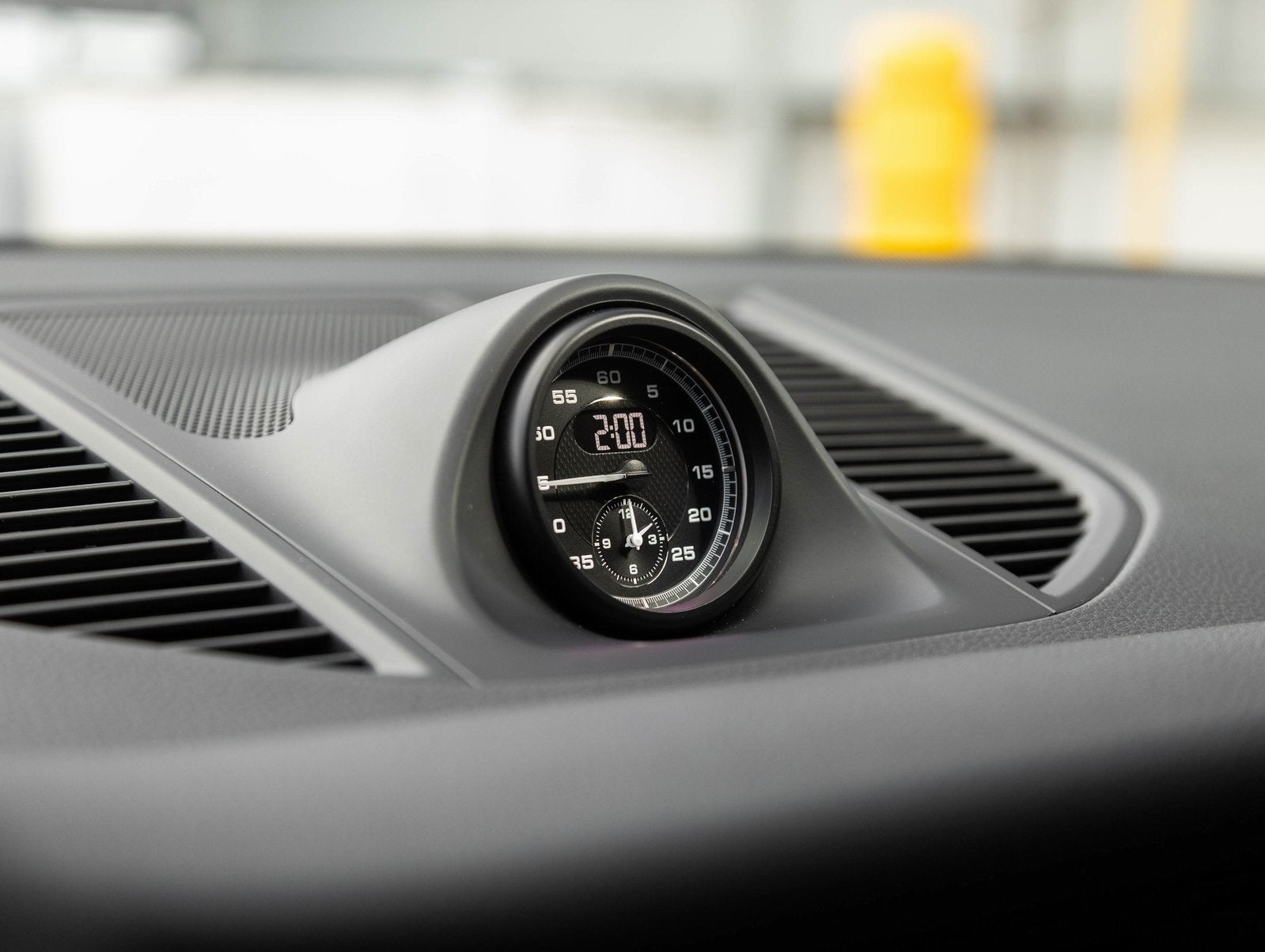 2026 Porsche Macan Macan