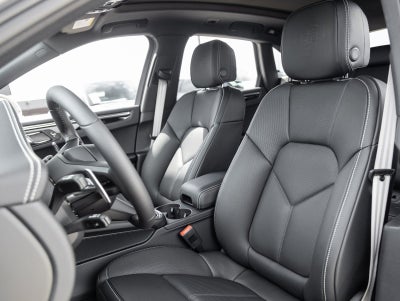 2026 Porsche Macan Macan T