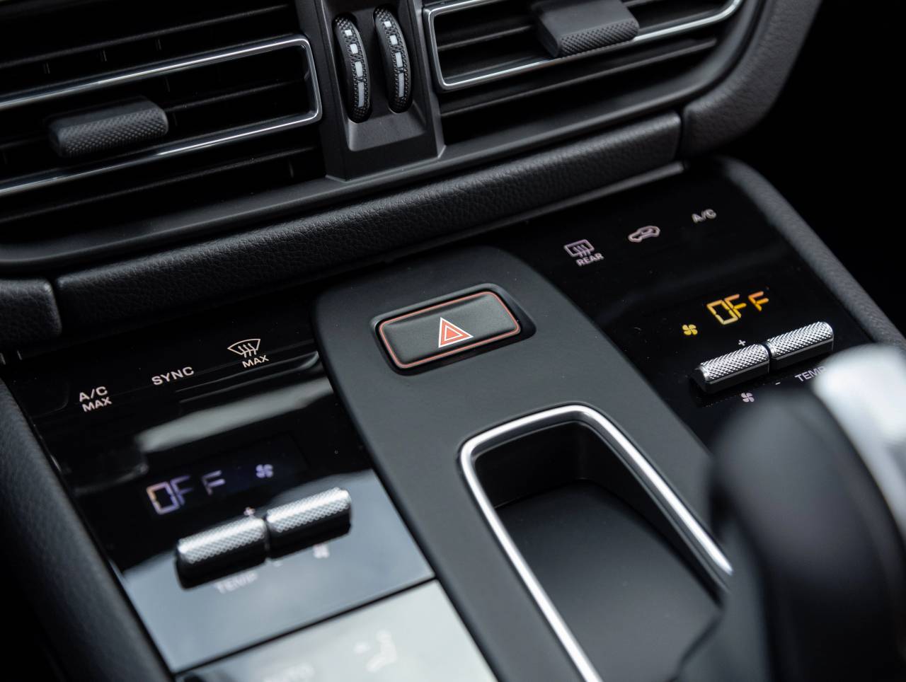 2026 Porsche Macan Macan T