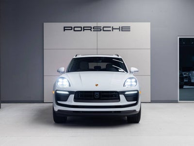 2026 Porsche Macan AWD