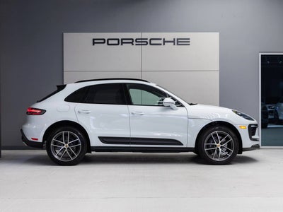2026 Porsche Macan AWD