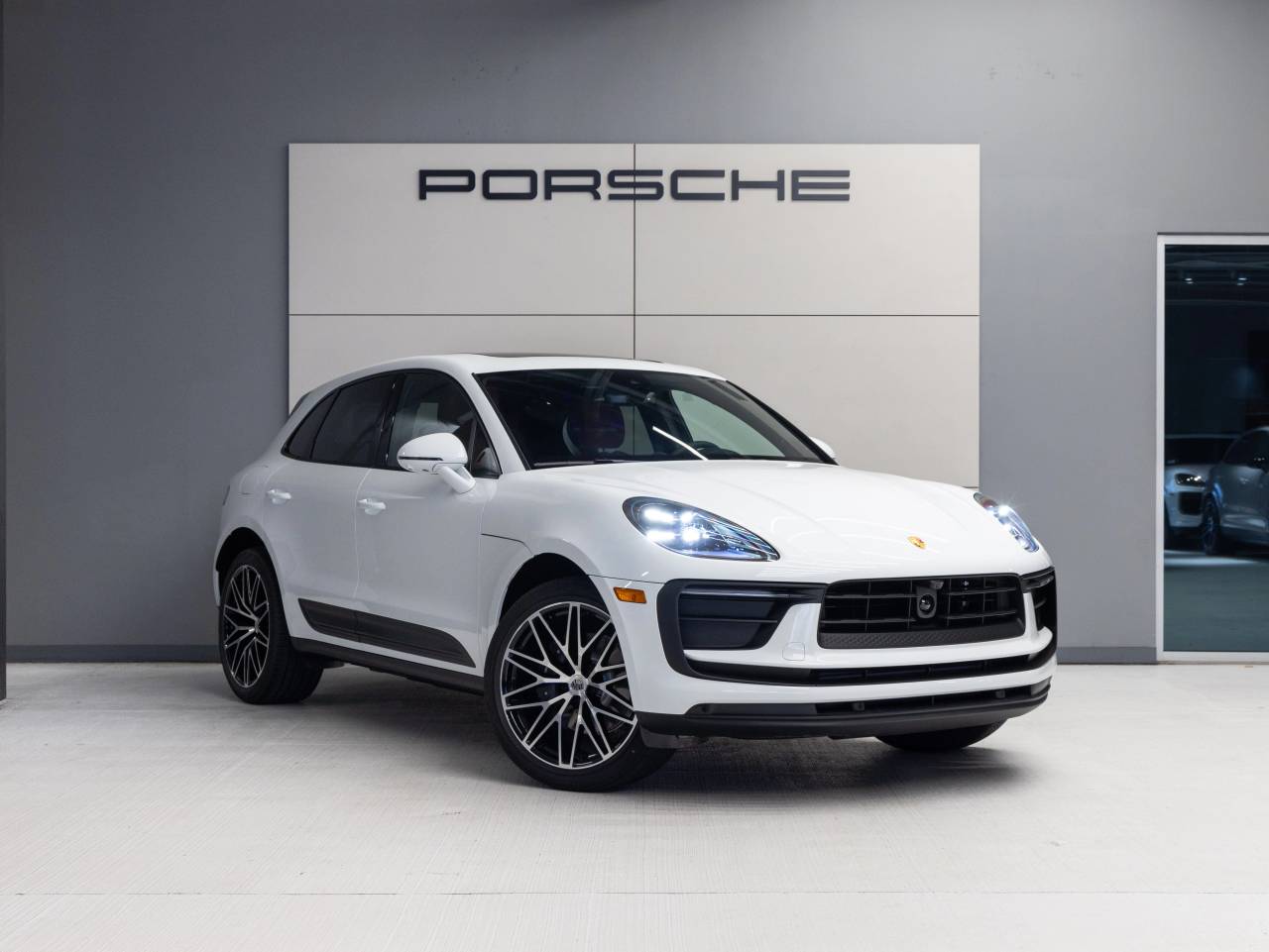 2026 Porsche Macan Macan