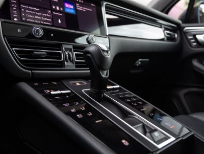 2024 Porsche Macan Macan