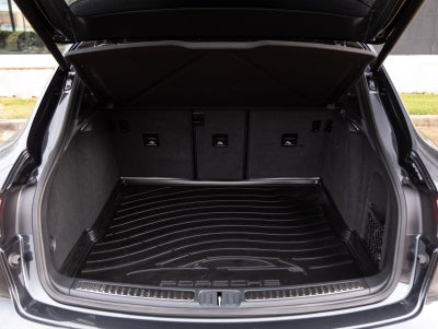 2024 Porsche Macan Macan
