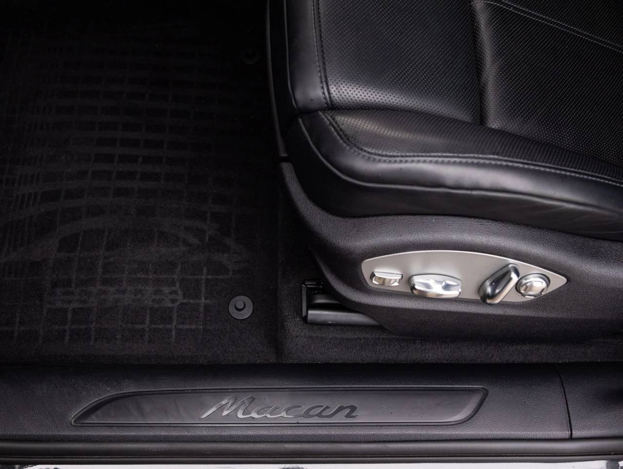 2024 Porsche Macan Macan