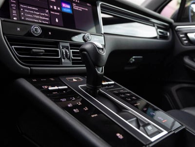 2024 Porsche Macan Macan