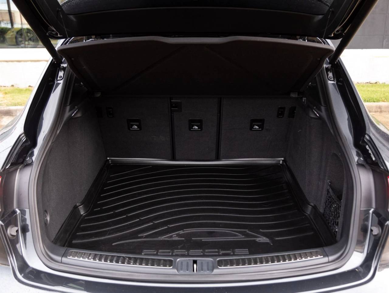 2024 Porsche Macan Macan
