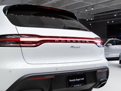 2026 Porsche Macan Macan