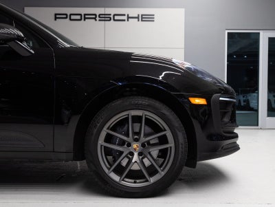 2023 Porsche Macan Macan (MY23)