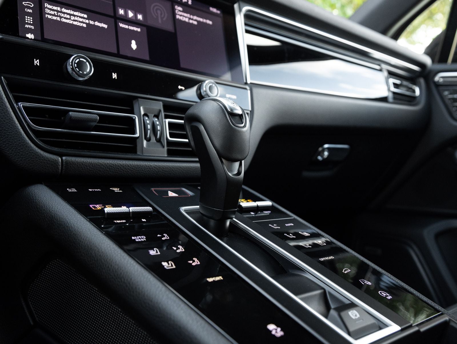 2023 Porsche Macan Macan (MY23)