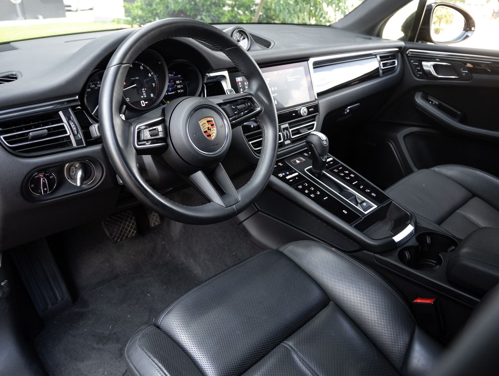 2023 Porsche Macan Macan (MY23)