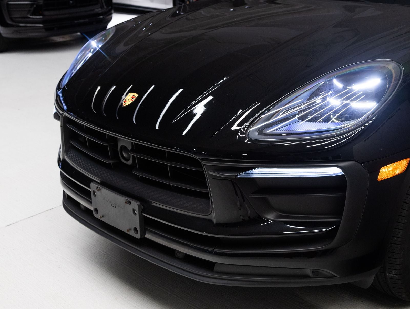 2023 Porsche Macan Macan (MY23)