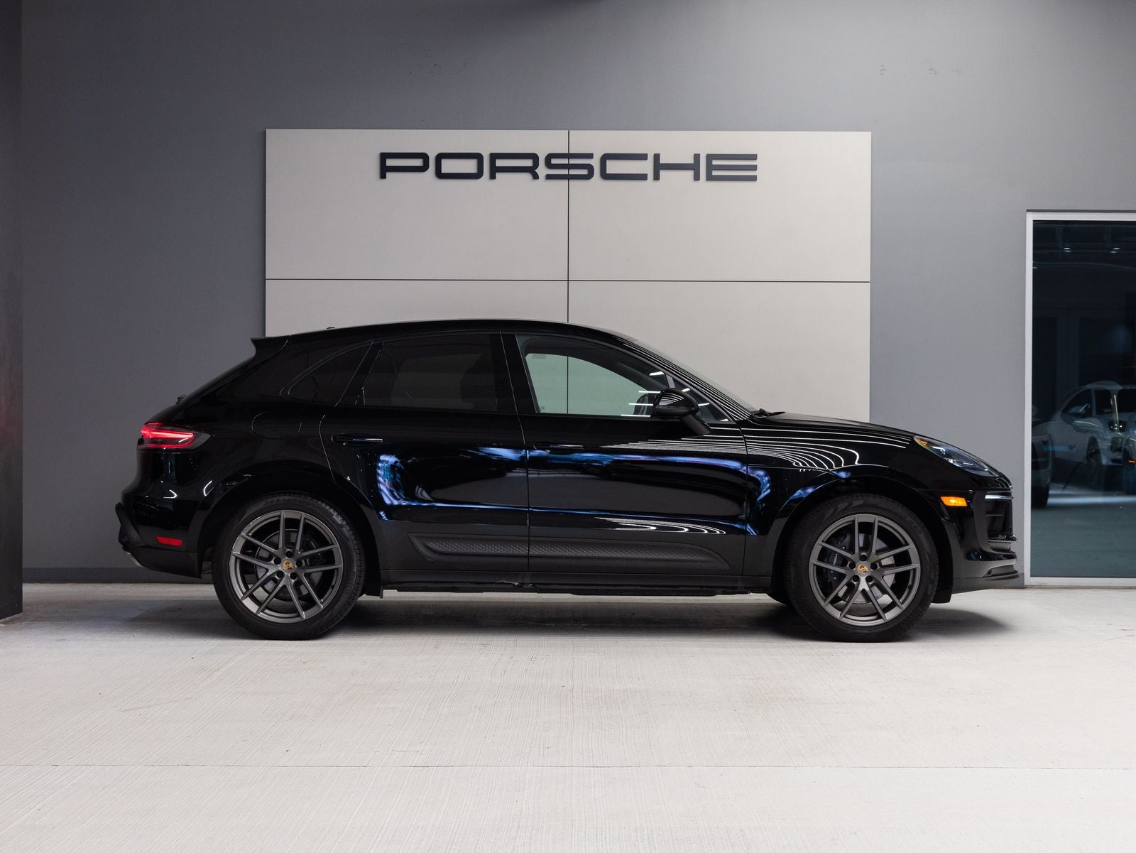 2023 Porsche Macan Macan (MY23)