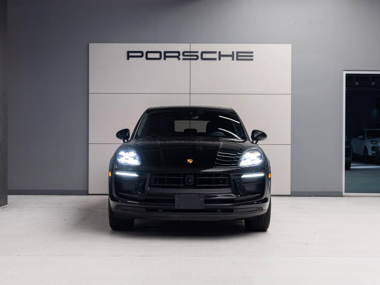 2023 Porsche Macan Macan (MY23)