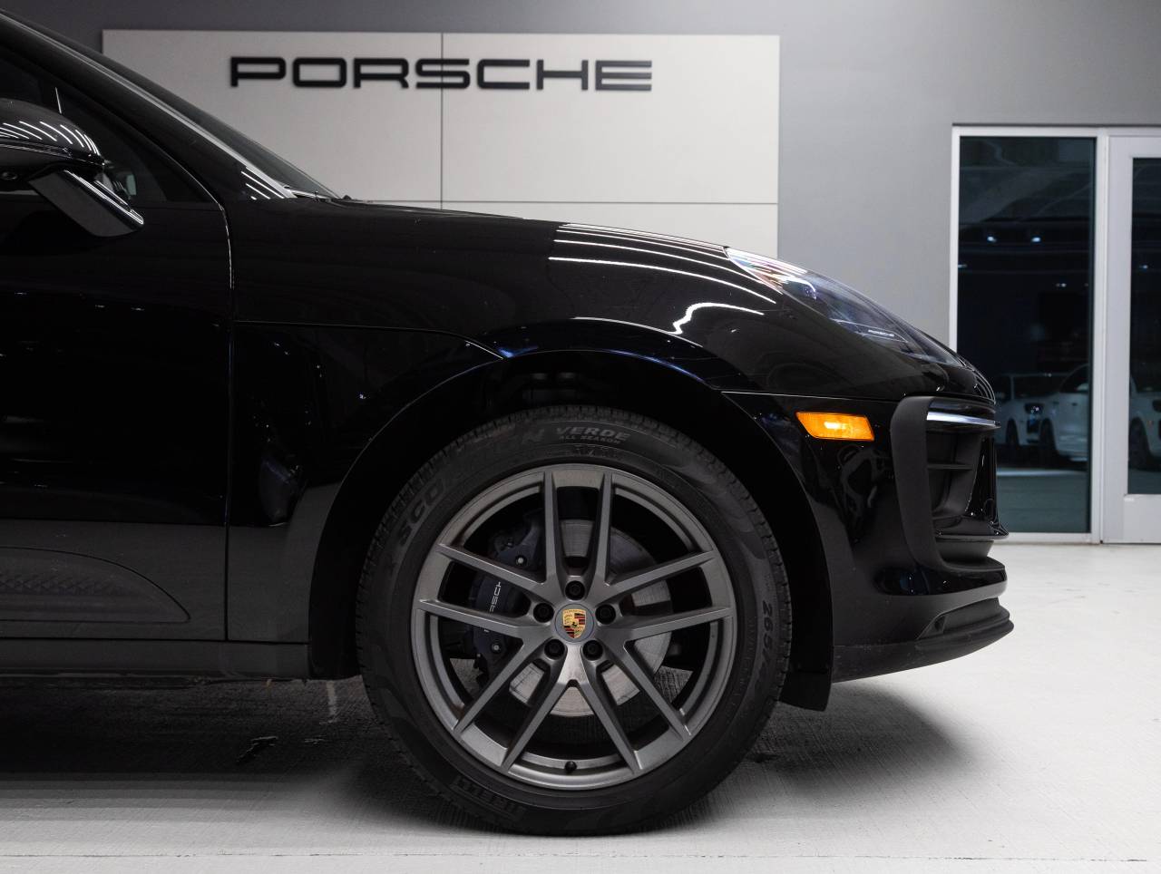 2023 Porsche Macan Macan (MY23)