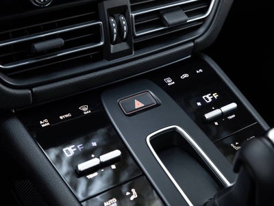 2023 Porsche Macan Macan (MY23)
