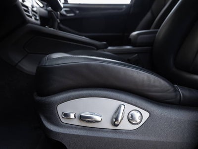2023 Porsche Macan Macan (MY23)