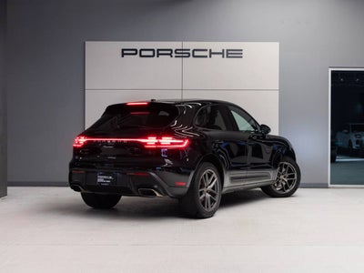 2023 Porsche Macan AWD