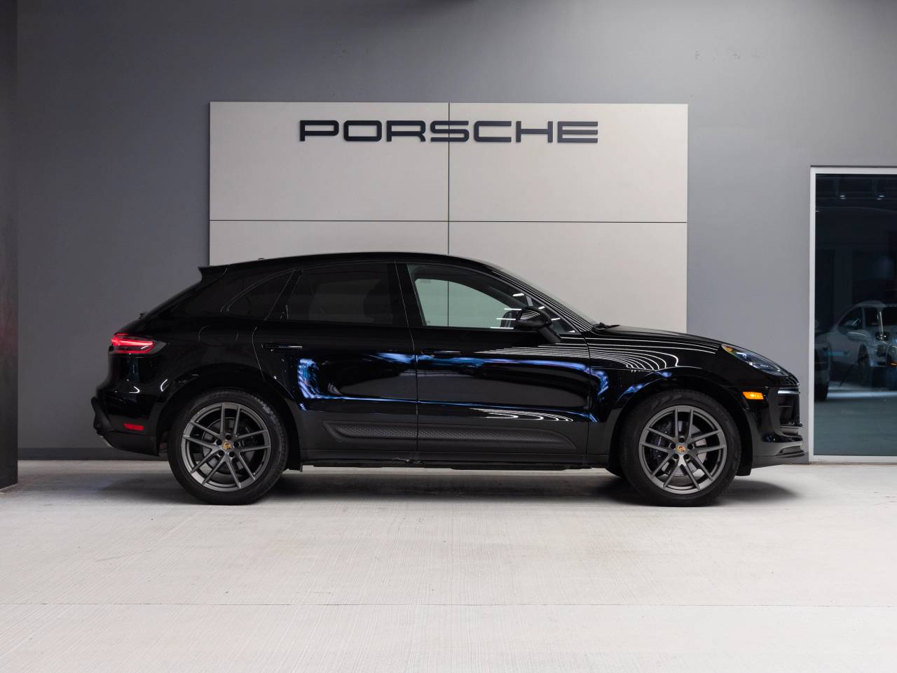 2023 Porsche Macan Macan (MY23)