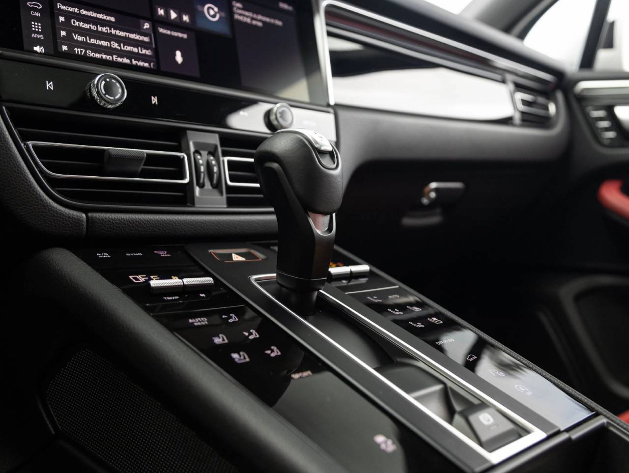 2024 Porsche Macan Macan