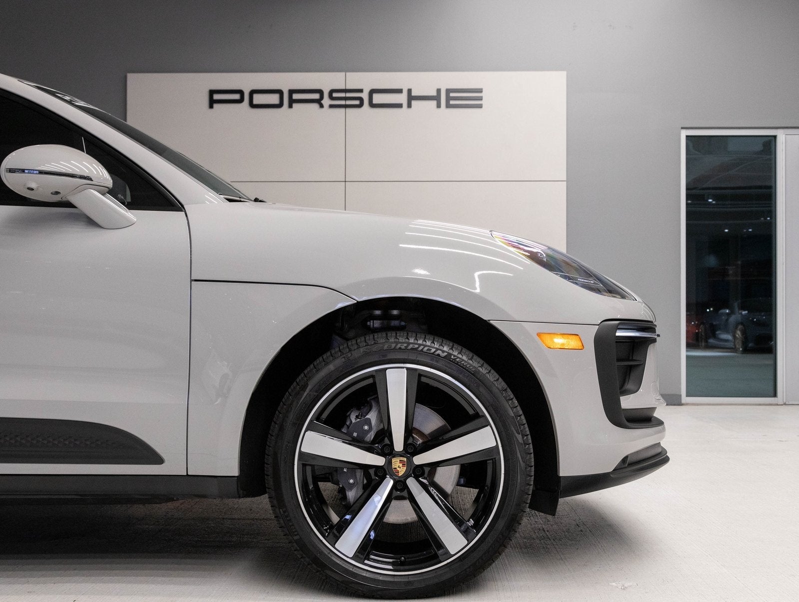 2026 Porsche Macan Macan