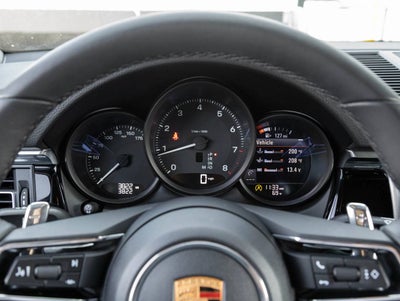 2026 Porsche Macan Macan