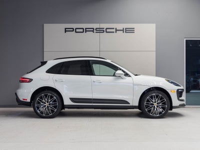 2026 Porsche Macan Macan