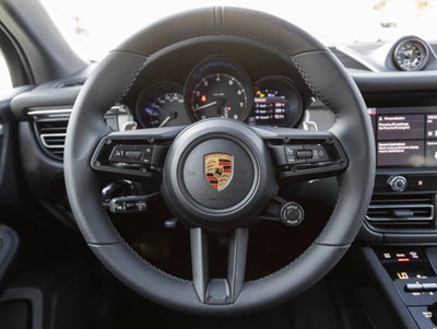 2026 Porsche Macan Macan