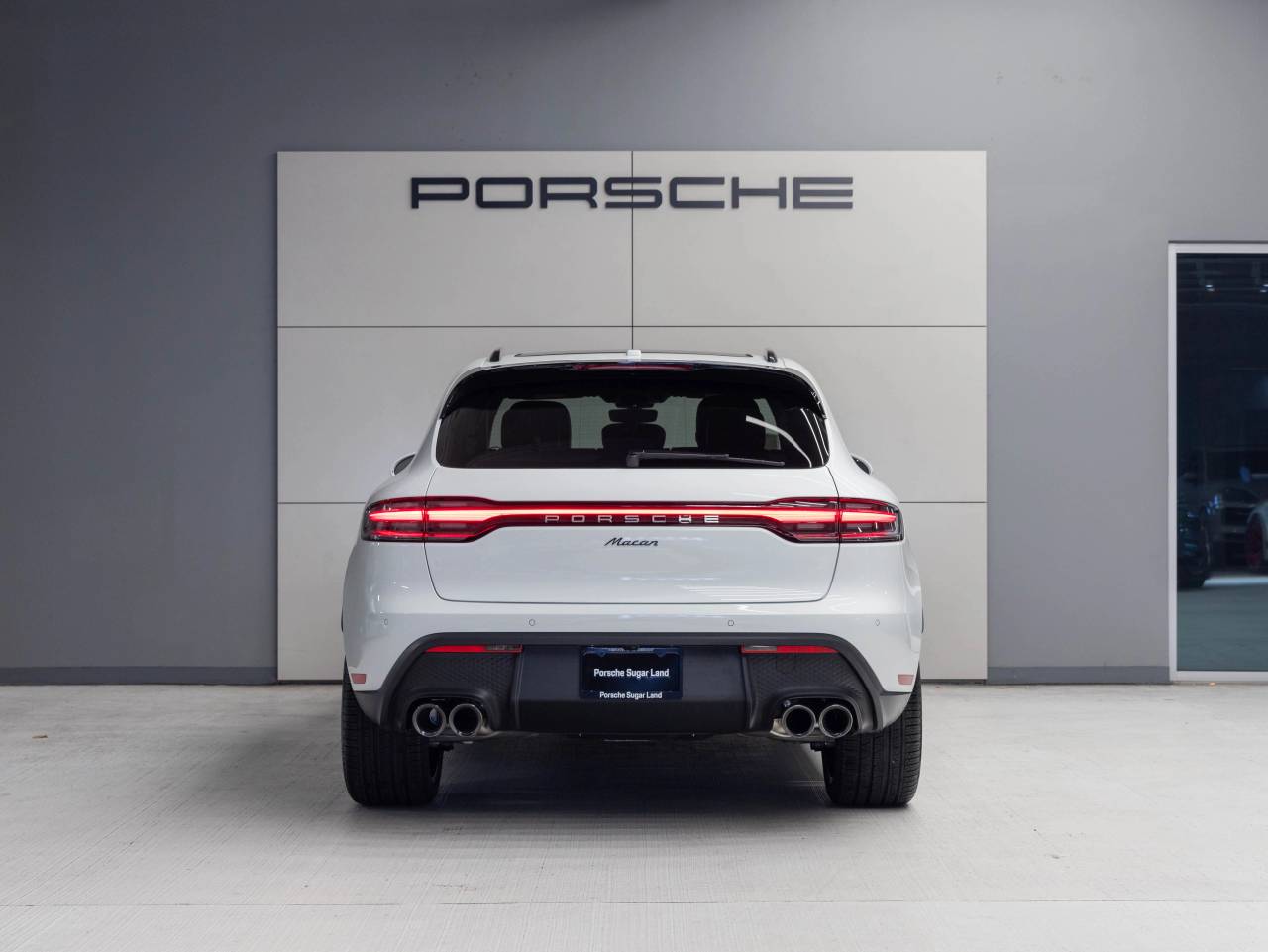 2026 Porsche Macan Macan