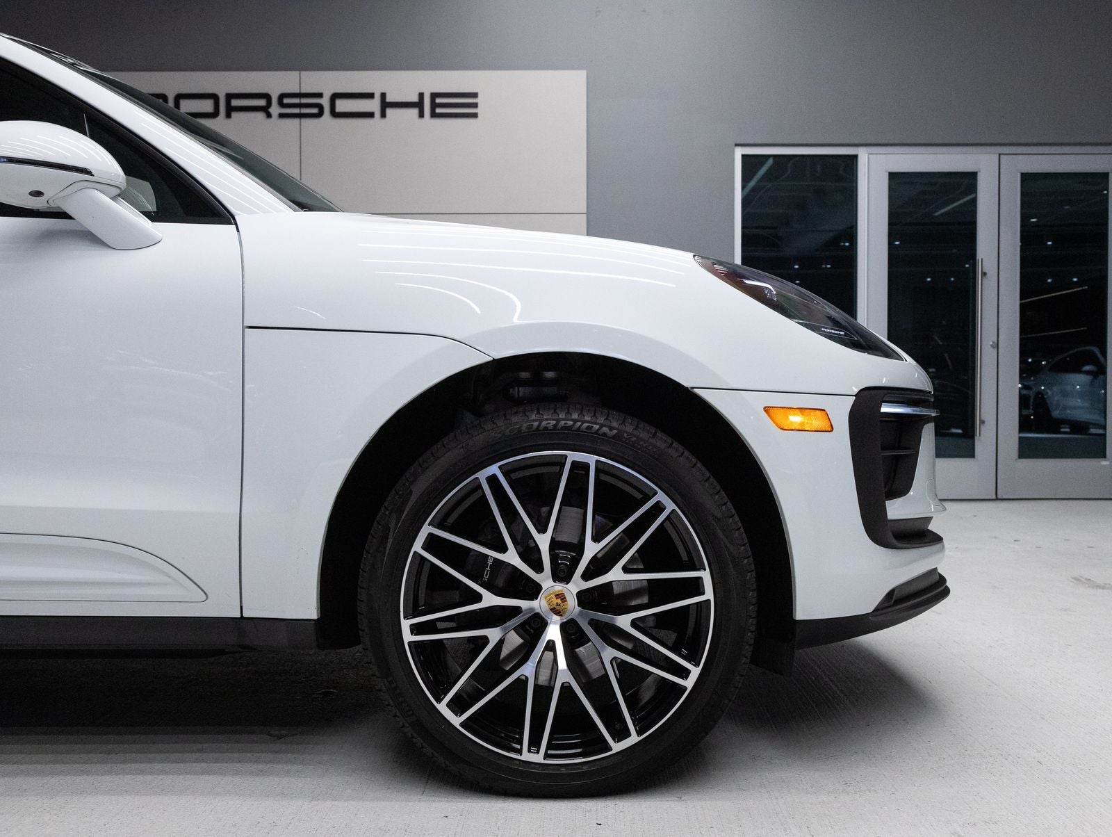 2026 Porsche Macan AWD