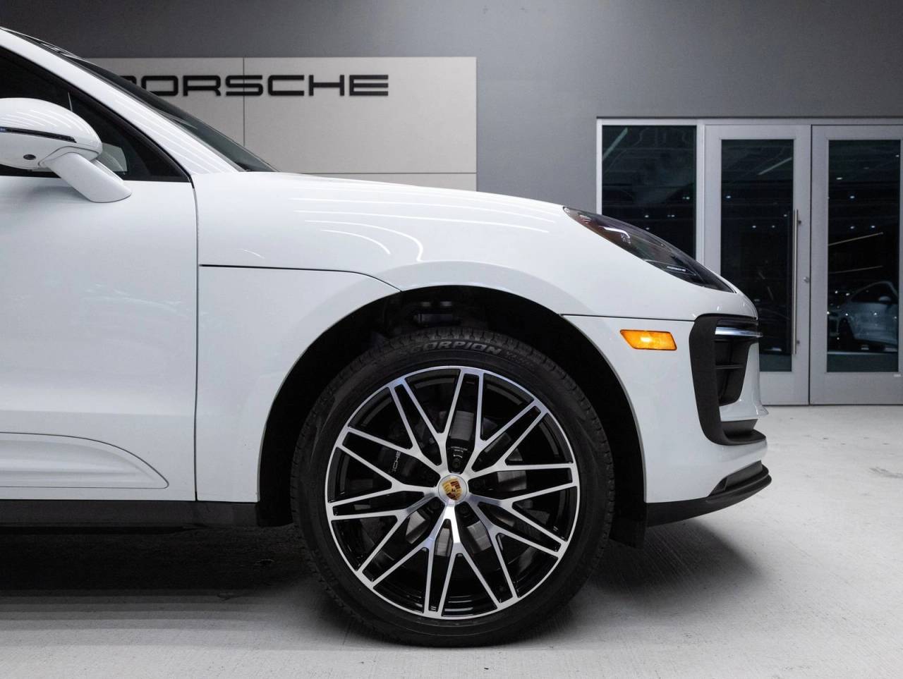 2026 Porsche Macan AWD