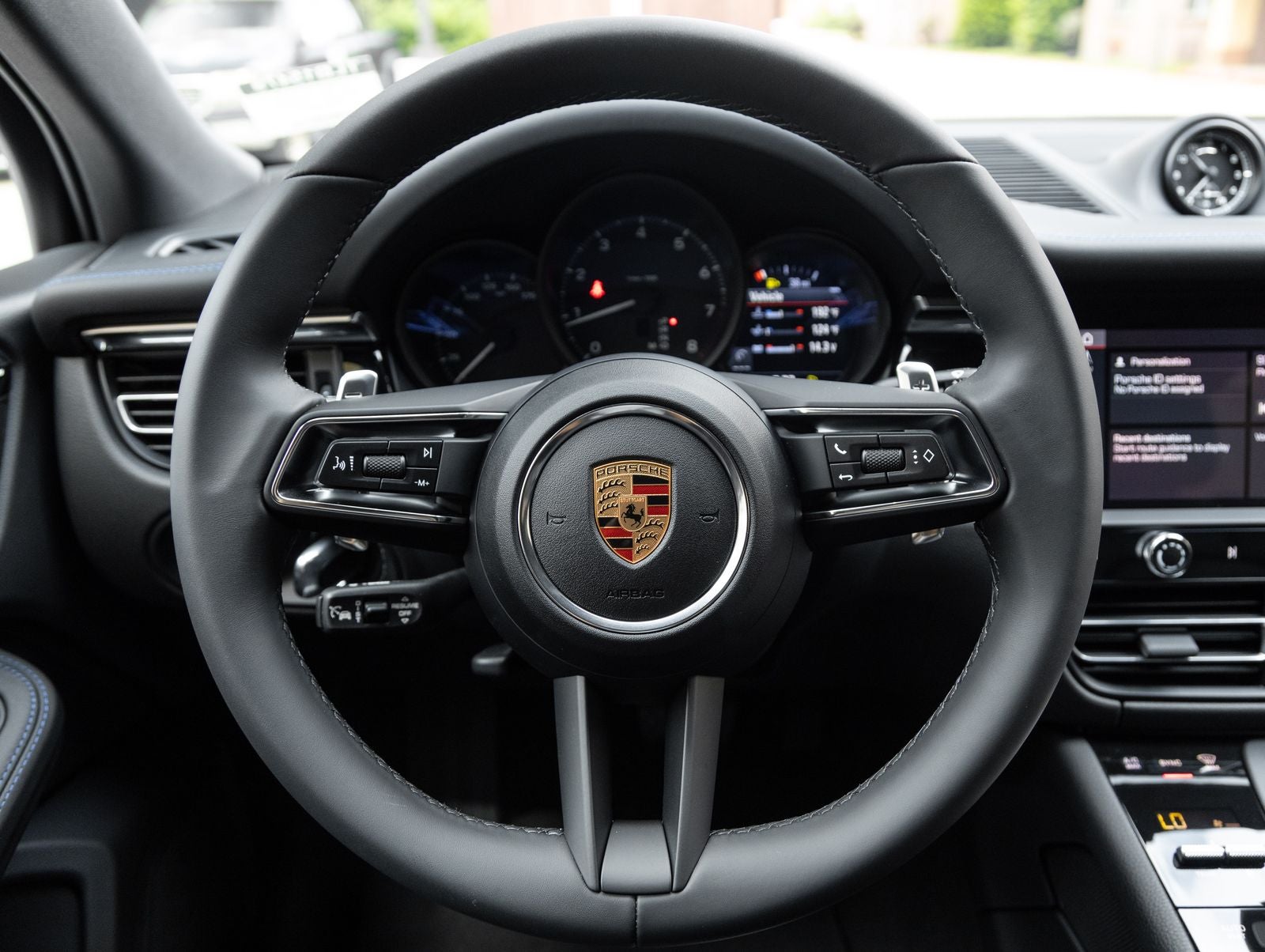 2026 Porsche Macan Macan