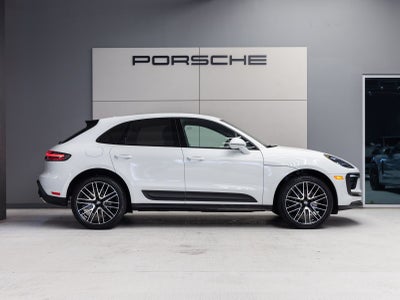 2026 Porsche Macan Macan