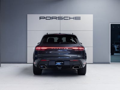 2026 Porsche Macan AWD