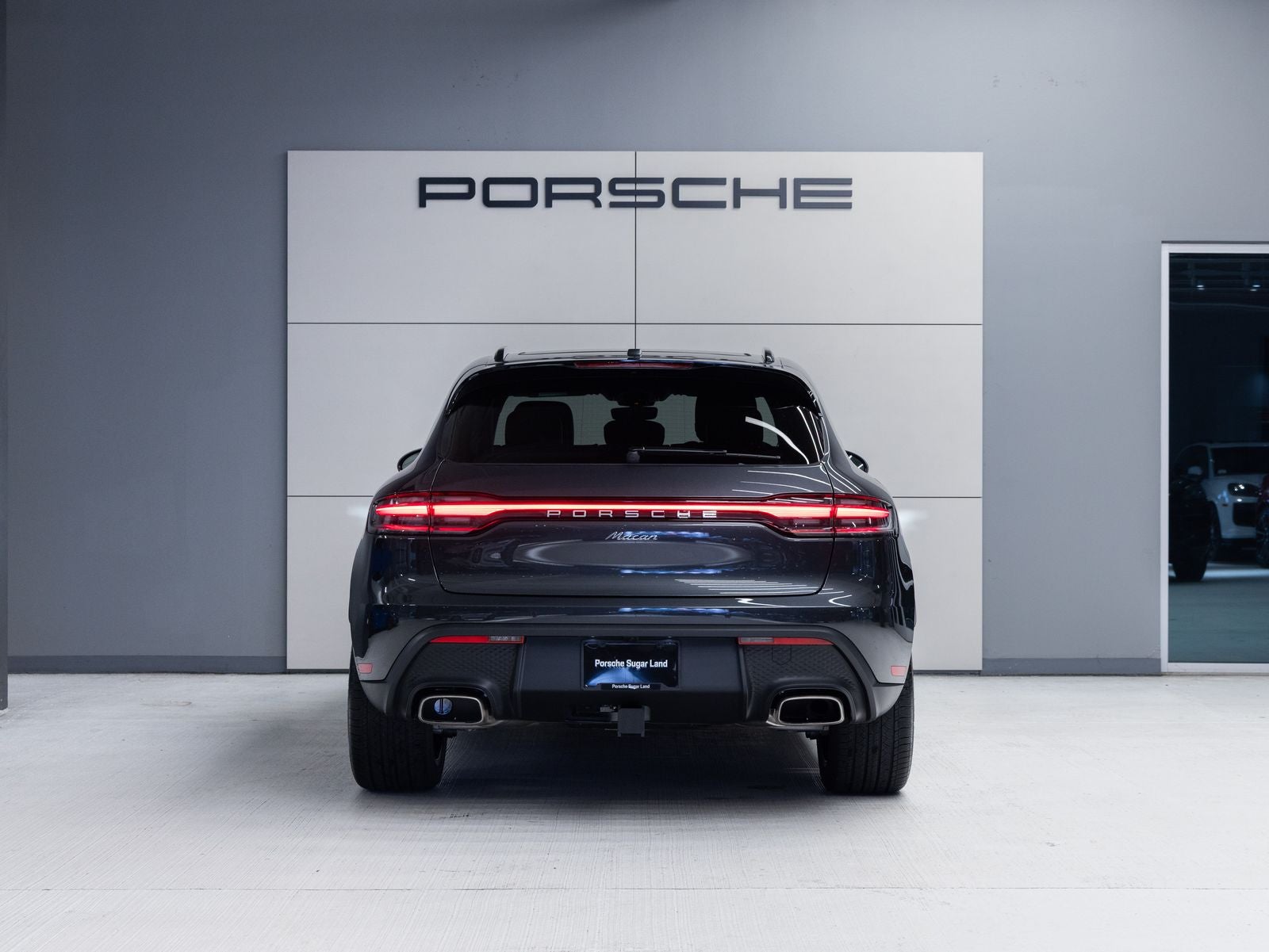 2026 Porsche Macan AWD