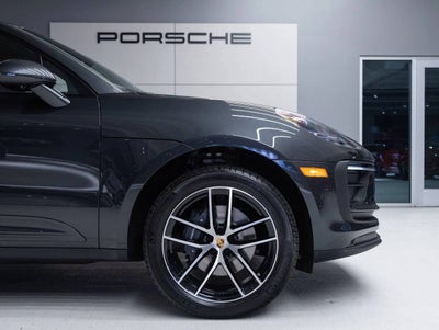 2026 Porsche Macan AWD