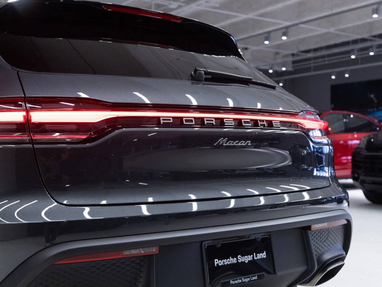 2026 Porsche Macan AWD