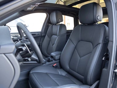 2026 Porsche Macan AWD